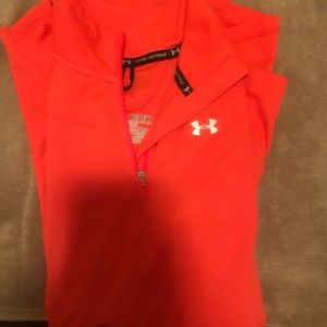 Under Armour running pull over